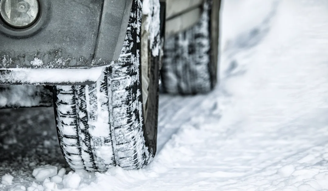 Conduire en Hiver : Préparez Vos Pneus pour Plus de Sécurité
